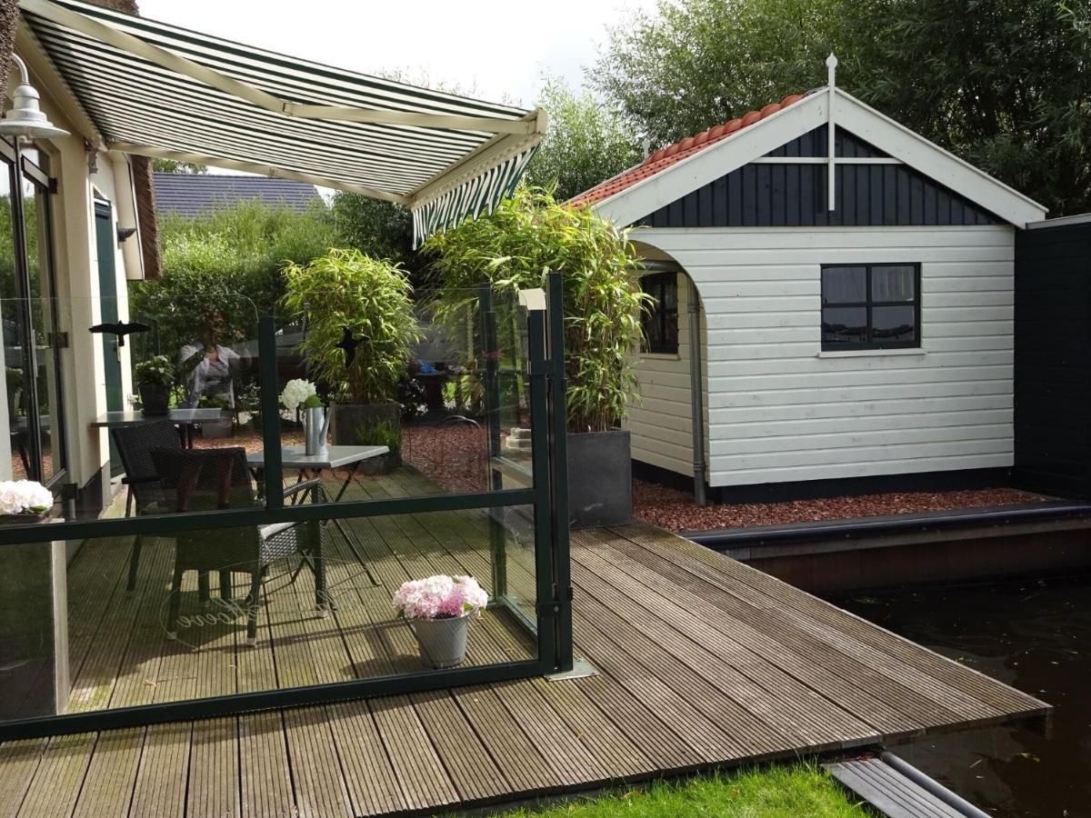 Attractive Holiday Home With Jetty Steendam Exterior foto