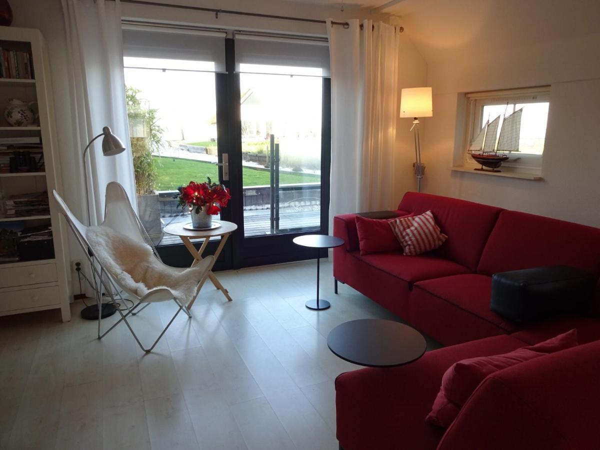 Attractive Holiday Home With Jetty Steendam Exterior foto